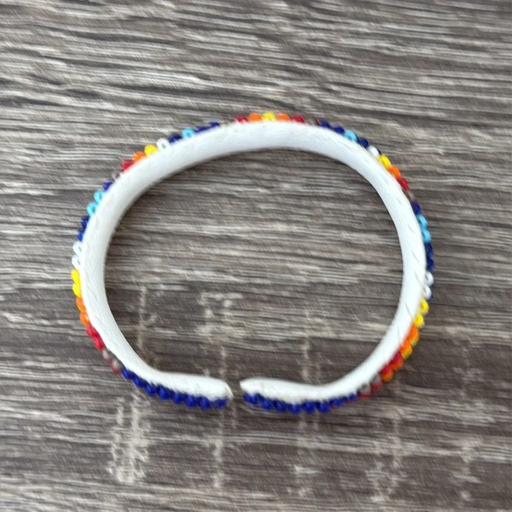 Native American crafted beaded bracelet leather western southwestern Yellowstone